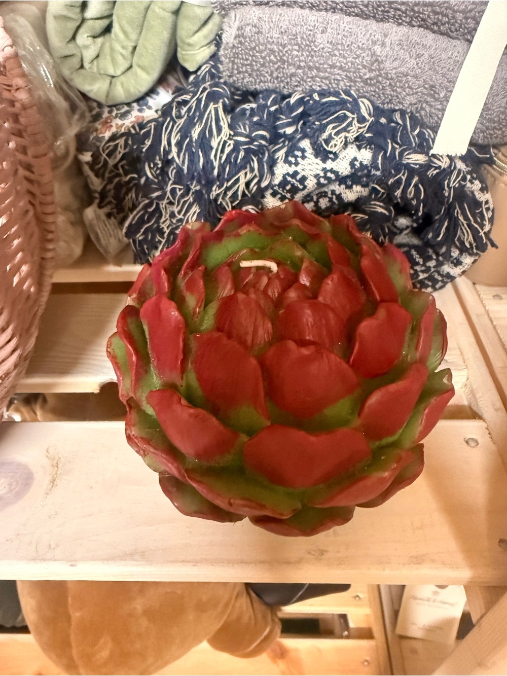 John Derian Artichoke Holiday Candle Unscented. NWT Rare - Picture 3 of 4